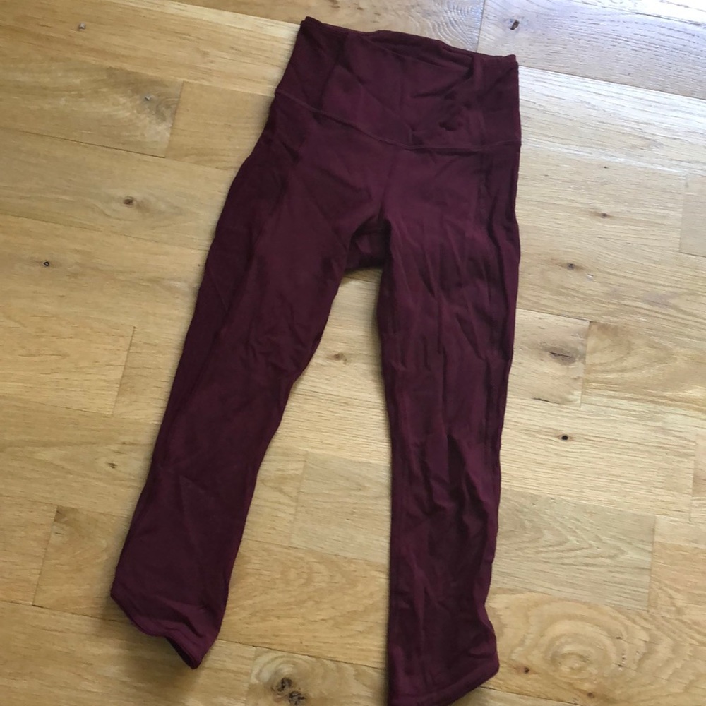 Lululemon crops